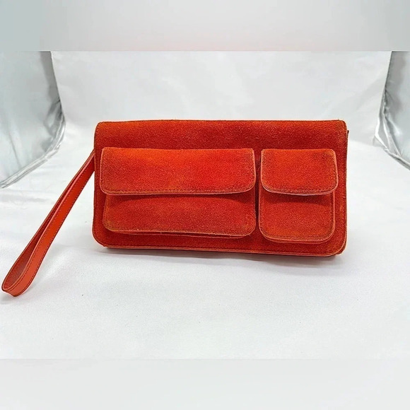 Banana Republic Handbags - Banana Republic — Vintage Burnt Orange Suede Clutch